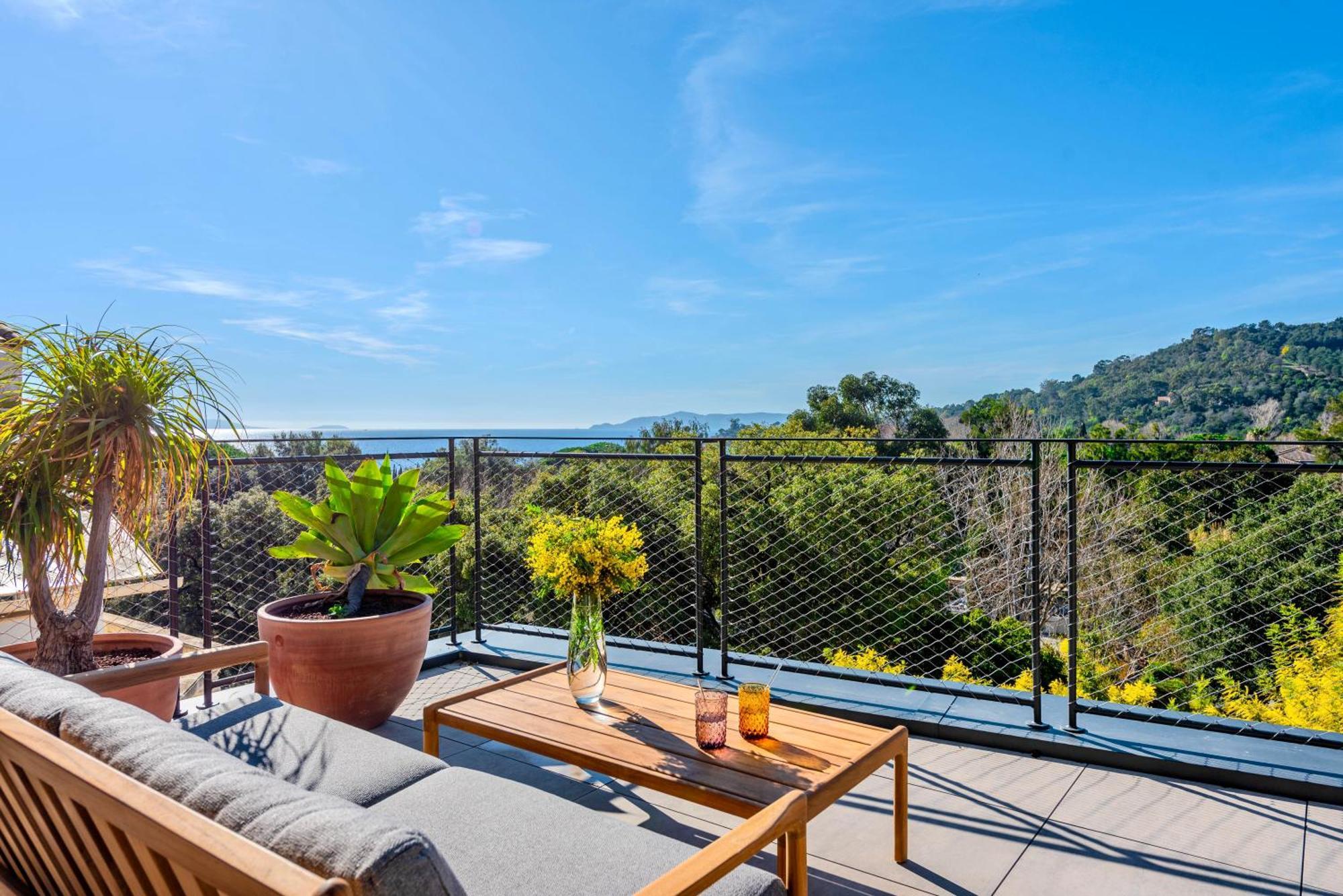 Magnifique Appartement Plage Cavaliere Terrasse 3 Chambres Garage Le Lavandou Exterior photo